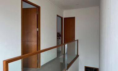 Rumah 5 Kamar Tidur Siap KPR 19 Menit ke Pamulang Square J-39141