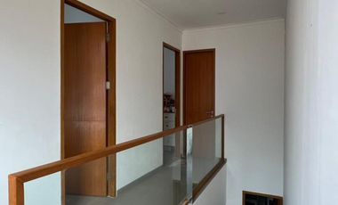 Rumah 5 Kamar Tidur Siap KPR 19 Menit ke Pamulang Square J-39141