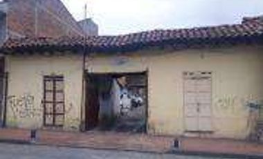 Propiedad en venta en el centro de Cuenca, Calle Gaspar Sagurima