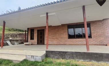 Quinta Hacienda de venta en Cojitambo, Corralón – código:20940