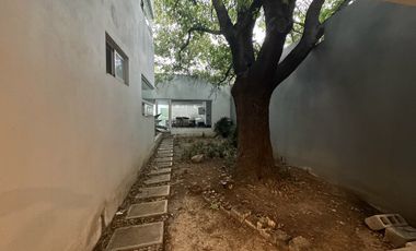 Casa en VENTA con rec en PB  sur del paseo Monterrey
