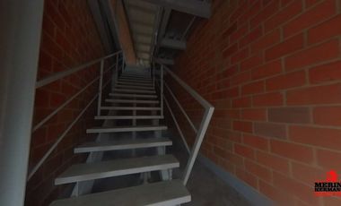 bodega en arriendo en la america. Cod A5522