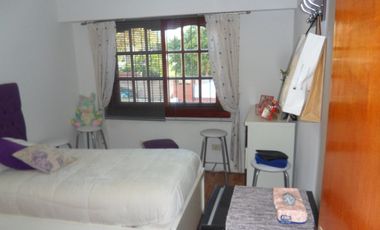 Duplex en Venta Villa Sarmiento / Moron (A120 3060)