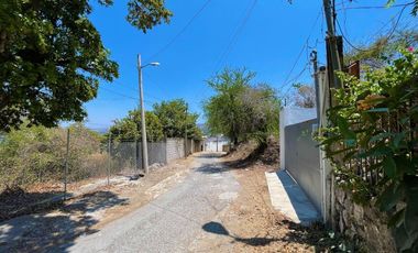 Terreno en Tequesquitengo con Vista al Lago
