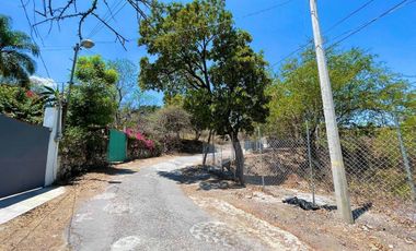 Terreno en Tequesquitengo con Vista al Lago