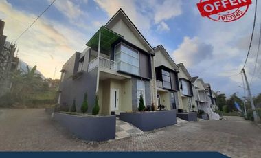 Rumah Villa Dijual Di Batu Malang Tipe 67 Dikelilingi Wisata Batu