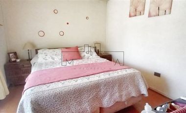 Casa en venta de 6 dorm. en Curacaví