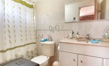 Casa en venta de 6 dorm. en Curacaví