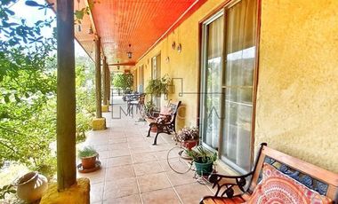 Casa en venta de 6 dorm. en Curacaví