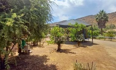 Casa en venta de 6 dorm. en Curacaví