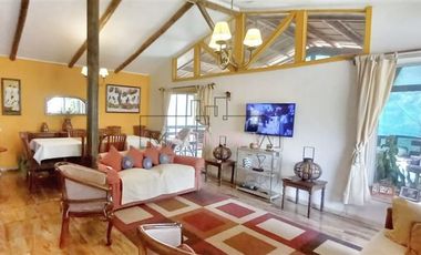 Casa en venta de 6 dorm. en Curacaví