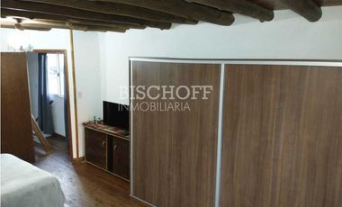 CASA + DÚPLEX EN PLENO CENTRO – IDEAL INVERSIÓN / USO MULTIFAMILIAR