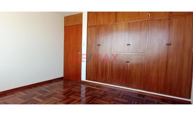 🏡 Alquilo Departamento En Cayma – Excelente Ubicación A 1 Cuadra De La Av. Ejército 🌟