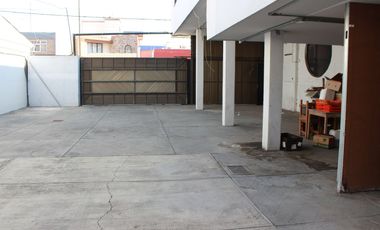 Edificio en renta para oficinas col. Huexotitla, zona plaza Dorada, Puebla.