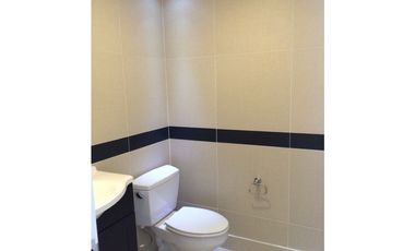 Se alquila lujosa oficina con o sin muebles Punta Pacifica