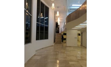 Se alquila lujosa oficina con o sin muebles Punta Pacifica