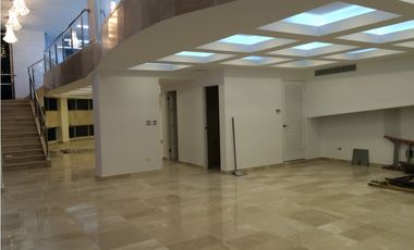 Se alquila lujosa oficina con o sin muebles Punta Pacifica