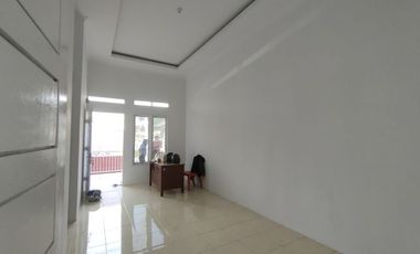 rumah posisi hook djual murah bonus pagar lokasi bukit barisan