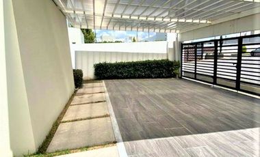 Venta Casa en Foresta Metepec