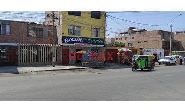 SE VENDE TERRENO URBANO CON UNA EXCELENTE  UBICACION, PUES SE ENCUENTRA  EN UNA ESQUINA DE LA URB. LA RIVERA DE 153.34m2, IDEAL PARA REALIZAR SU PROYE