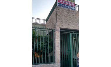 Casa L/P.8x28 mts.3 amb.2 Baños-Garaje-Jardin-Quincho-Terraza