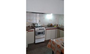 Casa L/P.8x28 mts.3 amb.2 Baños-Garaje-Jardin-Quincho-Terraza