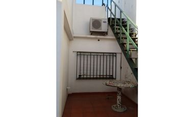 Casa L/P.8x28 mts.3 amb.2 Baños-Garaje-Jardin-Quincho-Terraza