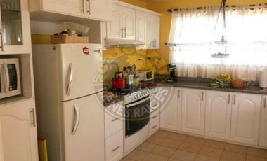 Villa Casa Edificio de venta en Chuquipata - Javier Loyola – código:12471
