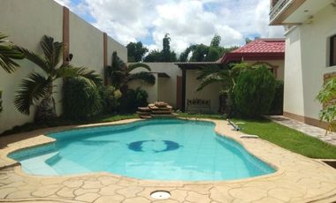 HOUSE WITH POOL FOR SALE IN VALENCIA ID 14692