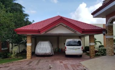 HOUSE WITH POOL FOR SALE IN VALENCIA ID 14692