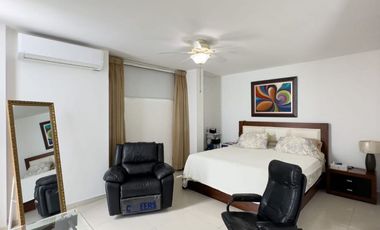 VENTA DE CASA EN COSTA SUR 3 REC, 370 MTS , PH COSTA ESMERALDA