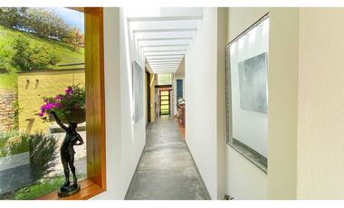 Espectacular casa a 10 minutos de San Antonio de Pereira en unidad.