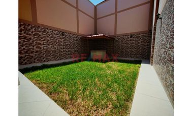 🚨 Casa De Estreno En Av. Loreto – Zona Altamente Comercial