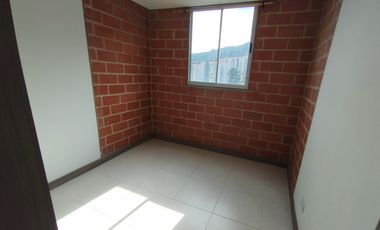 apartamento en arriendo en la tablaza. Cod A216267