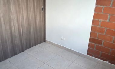 apartamento en arriendo en la tablaza. Cod A216267