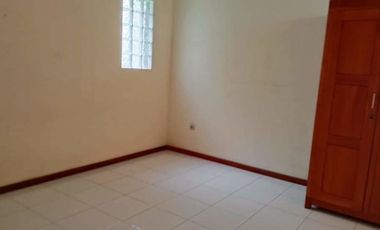 Rumah Terawat Apik Siap Huni Jalan Pak Gatot Geger Kalong Sukasari Bandung