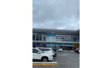 Alquiler de local comercial en costa del este (KC)