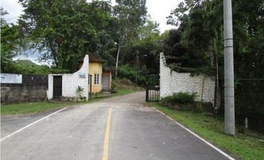 VENTA DE TERRENO A ORILLAS DEL  LAGO ALAJUELA