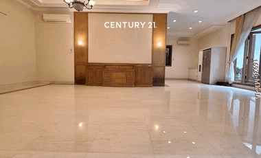 Disewakan Rumah Pondok Indah Lingkungan Asri Ada Kolam Renang