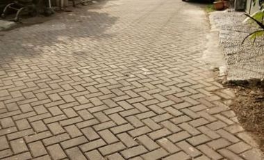 SEPANJANG Town House Rumah Dalam Kompleks di Krian