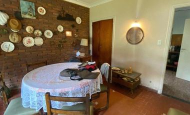 Chalet 3 ambientes sobre lote de 350m2 en Punta Mogotes