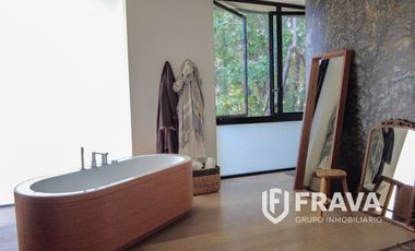 VENTA DE CASA EN FRACCIONAMIENTO JACARANDAS
