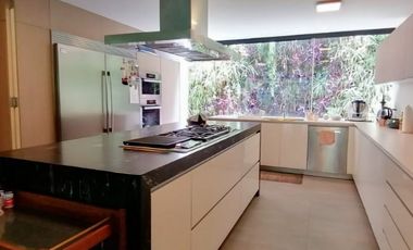 VENTA DE CASA EN FRACCIONAMIENTO JACARANDAS