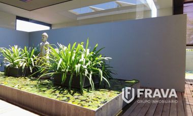 VENTA DE CASA EN FRACCIONAMIENTO JACARANDAS