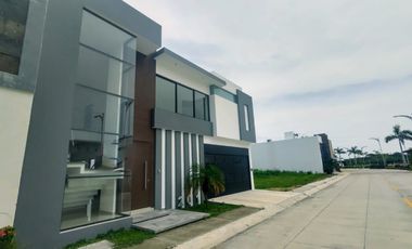 CASA EN VENTA FRACCIONAMIENTO PALMAS GREEN, MEDELLÍN DE BRAVO, VER.