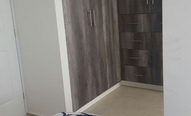 Rento casa Amueblada en Los Encinos El Marques Qro