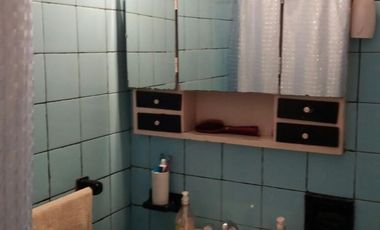 CASA TRES AMBIENTES Y COCHERA