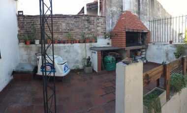 CASA TRES AMBIENTES Y COCHERA