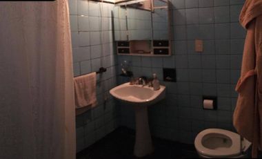 CASA TRES AMBIENTES Y COCHERA