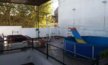 CASA TRES AMBIENTES Y COCHERA